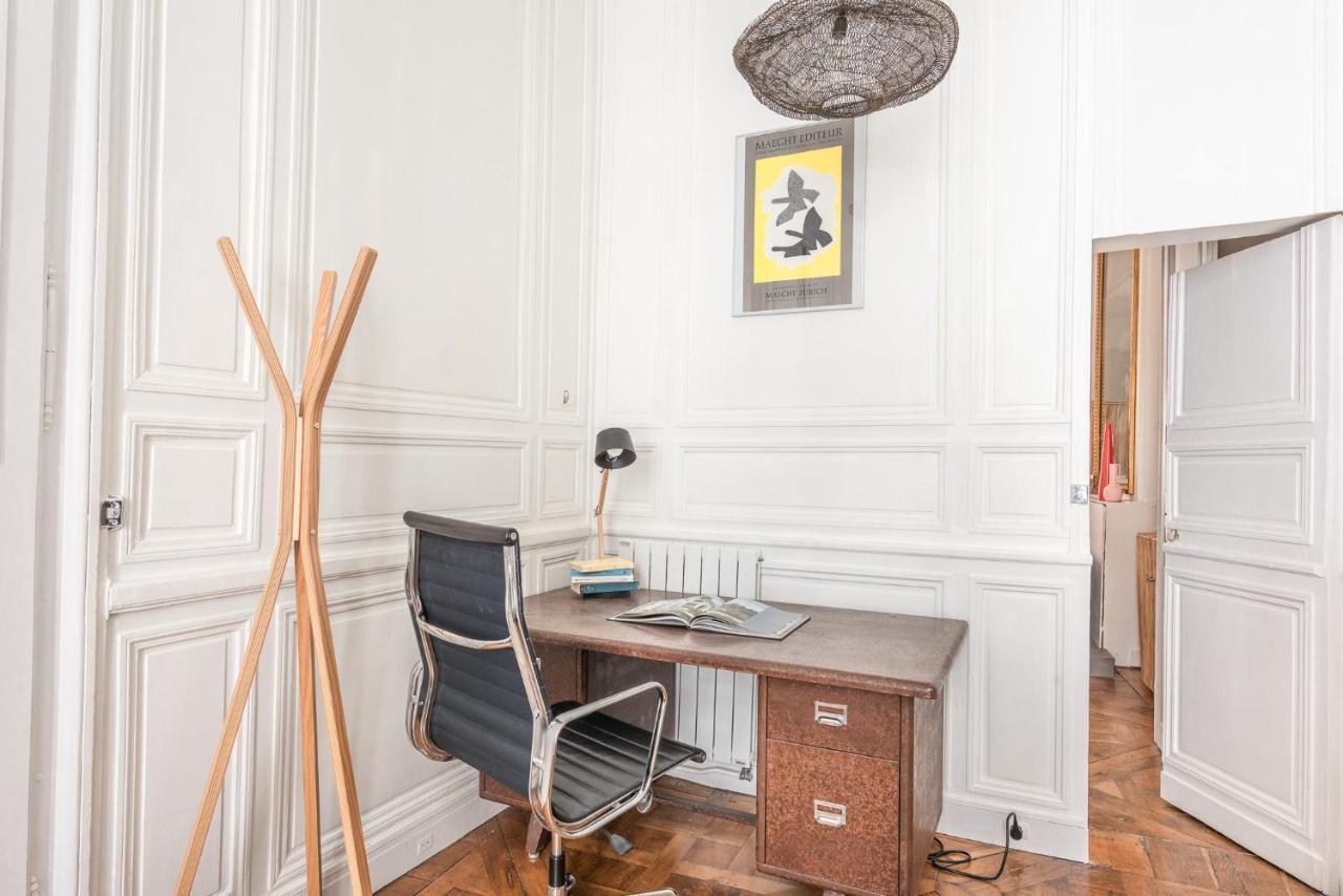 Апартаменты Outstanding Parisian Flat In Heart Of Paris Center Экстерьер фото